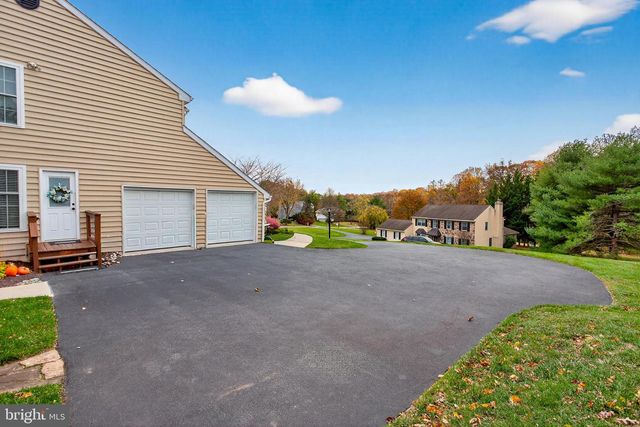 1215 KILLINGTON CIR, West Chester, PA 19380