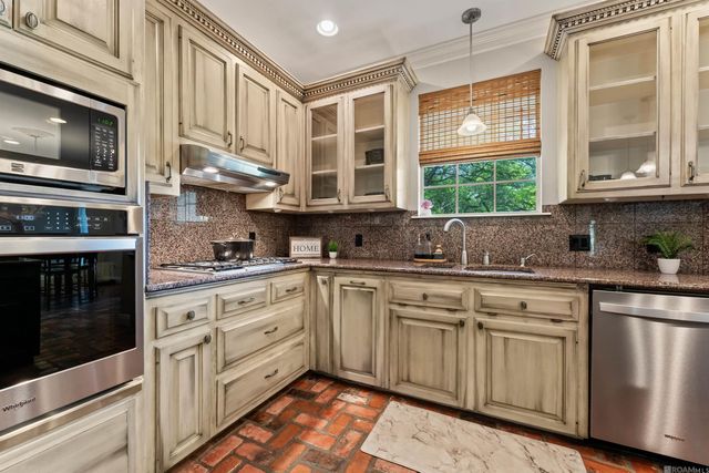 10222 Sagefield Dr, Baton Rouge, LA 70818