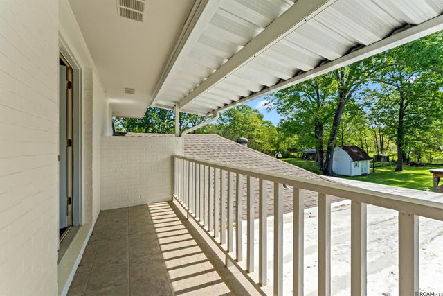 10222 Sagefield Dr, Baton Rouge, LA 70818