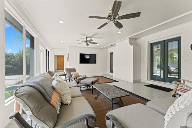 10222 Sagefield Dr, Baton Rouge, LA 70818