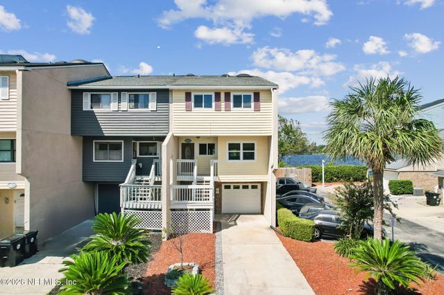 327 SCENIC POINT Lane, Fleming Island, FL 32003