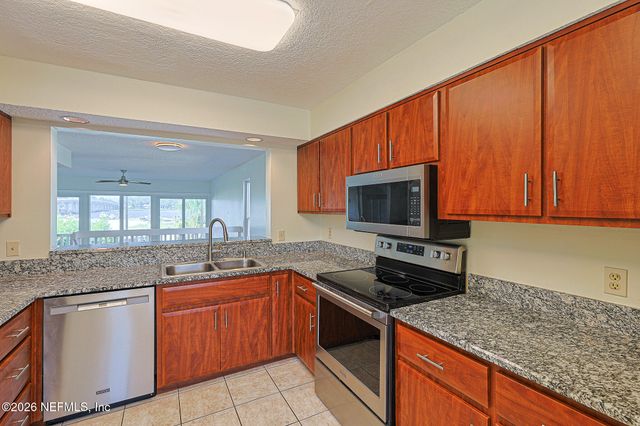 327 SCENIC POINT Lane, Fleming Island, FL 32003