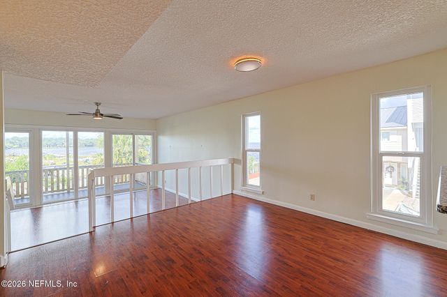327 SCENIC POINT Lane, Fleming Island, FL 32003