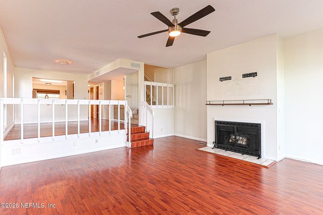 327 SCENIC POINT Lane, Fleming Island, FL 32003