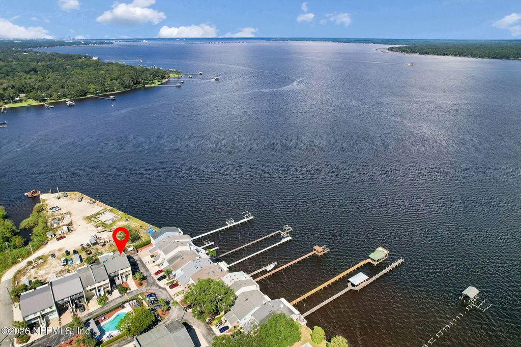 327 SCENIC POINT Lane, Fleming Island, FL 32003