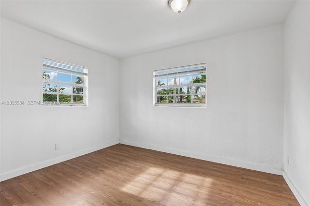 1045 NW 115th St, Miami, FL 33168