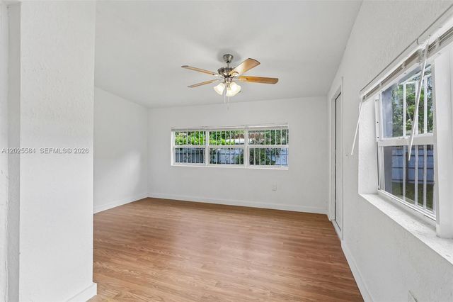 1045 NW 115th St, Miami, FL 33168