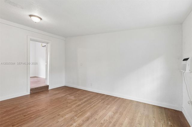 1045 NW 115th St, Miami, FL 33168