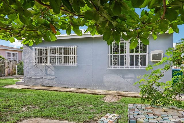 1045 NW 115th St, Miami, FL 33168