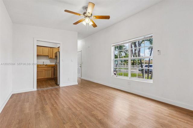 1045 NW 115th St, Miami, FL 33168