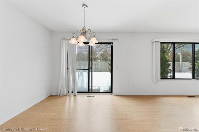 20207 Evergreen Meadows Road, Southfield, MI 48076