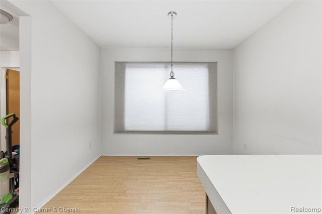 20207 Evergreen Meadows Road, Southfield, MI 48076