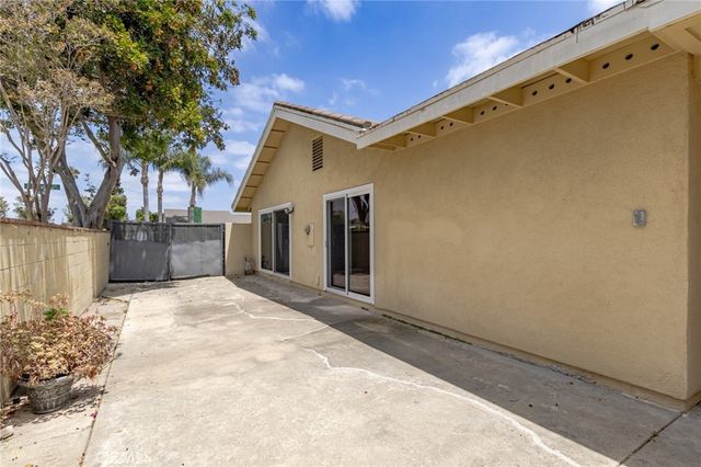 10724 El Rubi, Fountain Valley, CA 92708