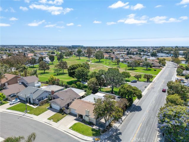 10724 El Rubi, Fountain Valley, CA 92708
