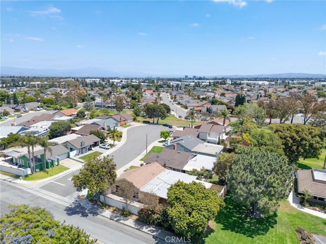 10724 El Rubi, Fountain Valley, CA 92708