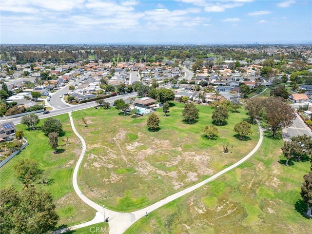 10724 El Rubi, Fountain Valley, CA 92708