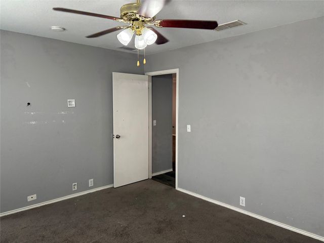 9011 King Ranch Drive, Cross Roads, TX 76227