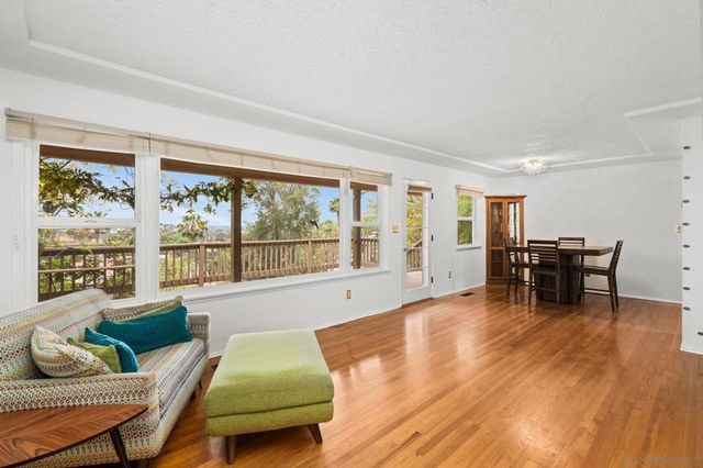 4413 Upland St, La Mesa, CA 91941