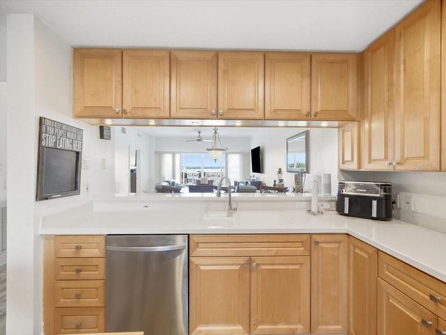 425 150TH AVENUE 2302, Madeira Beach, FL 33708