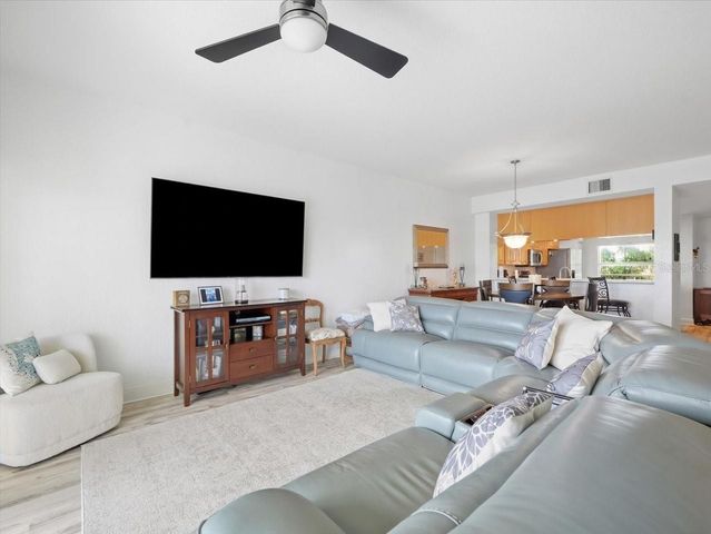 425 150TH AVENUE 2302, Madeira Beach, FL 33708