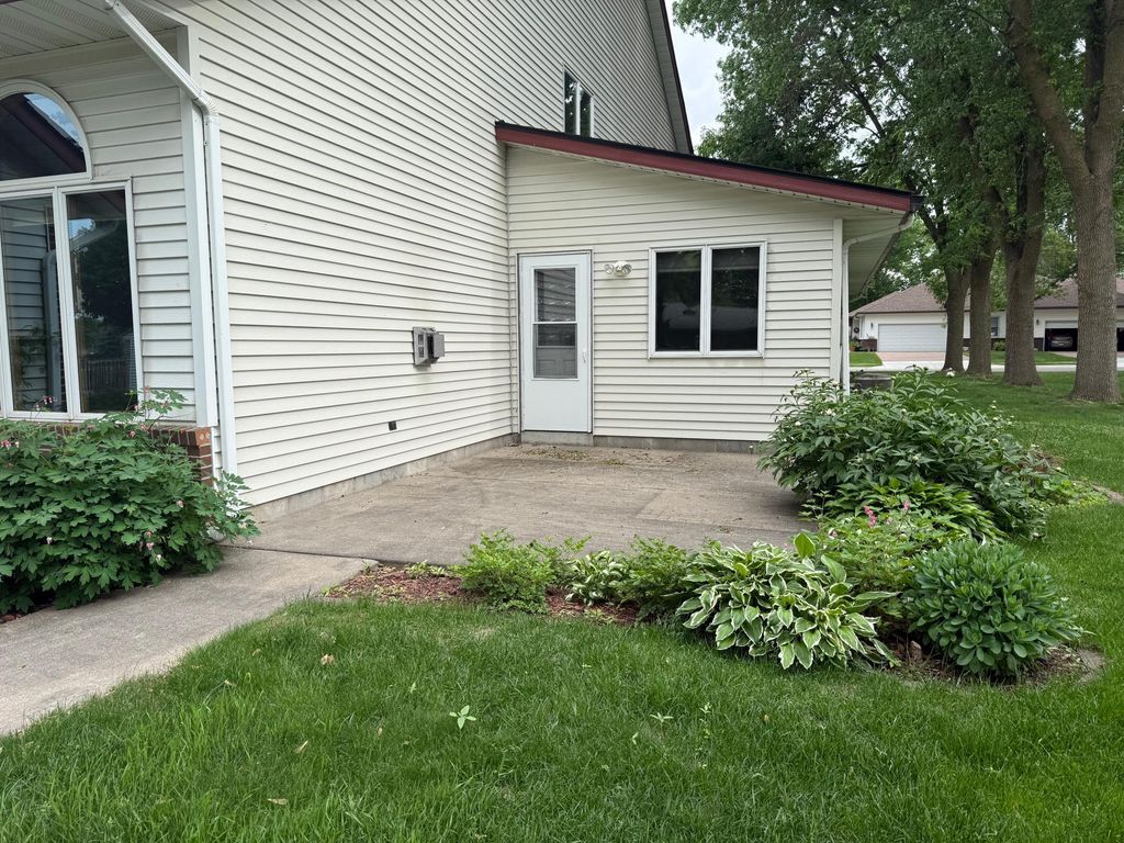 715 1st Street SE, New Prague, MN 56071 — photo 2