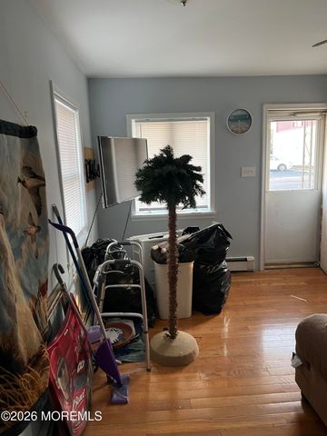 427 Sullivan Place, Union Beach, NJ 07735