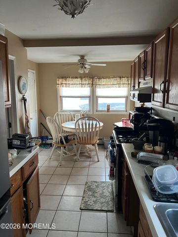 427 Sullivan Place, Union Beach, NJ 07735