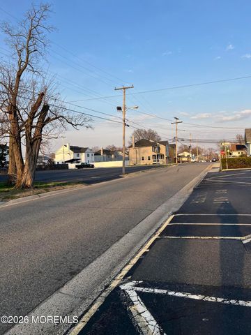 427 Sullivan Place, Union Beach, NJ 07735