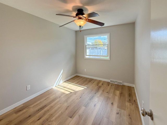 1235 E Sylvan Avenue, Appleton, WI 54915