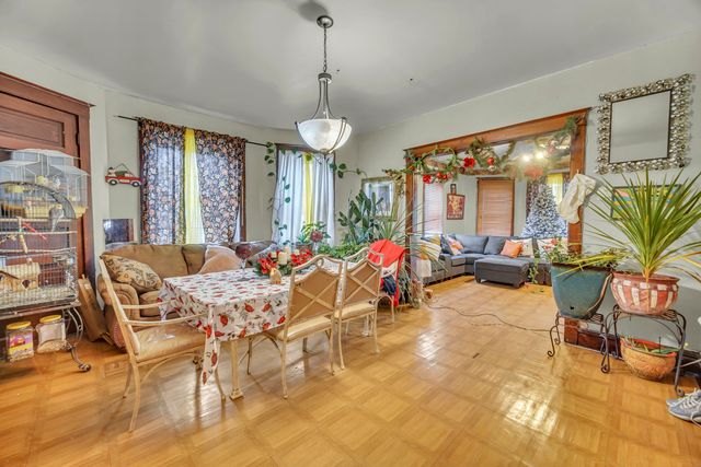 720 E Meeker Avenue, Joliet, IL 60432