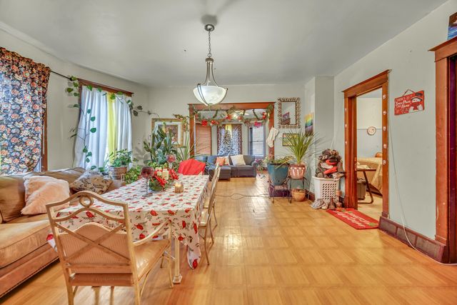 720 E Meeker Avenue, Joliet, IL 60432