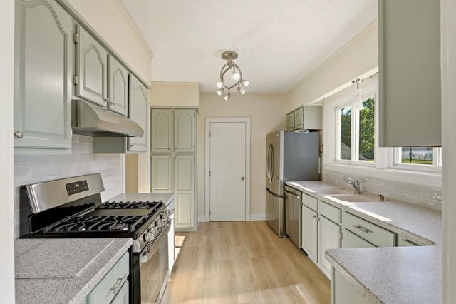 502 Borton Avenue, Essexville, MI 48732