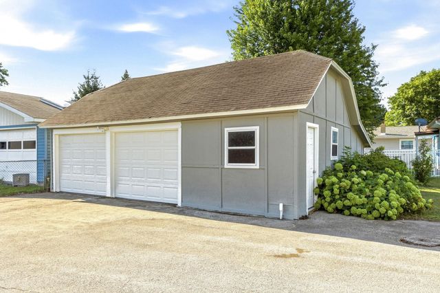 502 Borton Avenue, Essexville, MI 48732