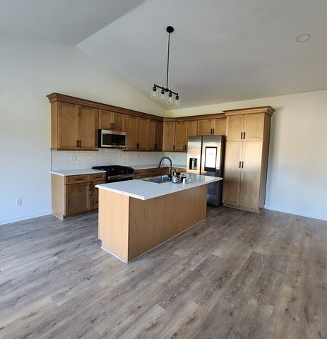 422 View Street, Ottawa, IL 61350