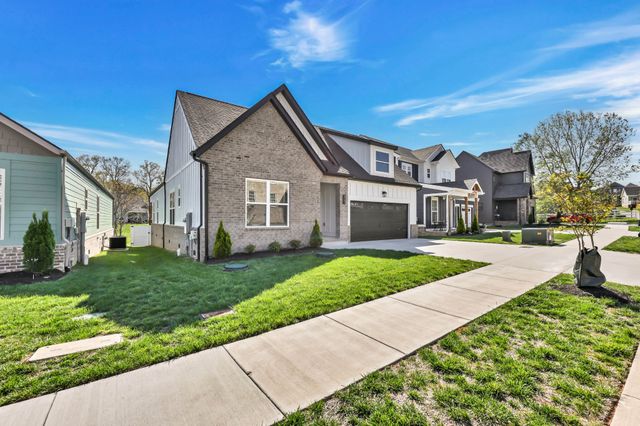 623 Centre St, Pleasant View, TN 37146