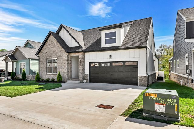 623 Centre St, Pleasant View, TN 37146