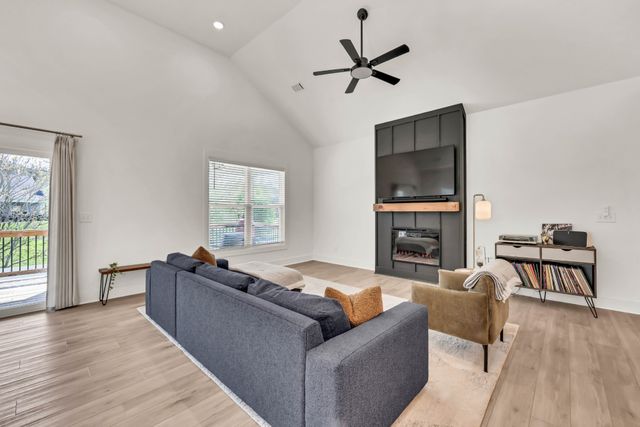 623 Centre St, Pleasant View, TN 37146
