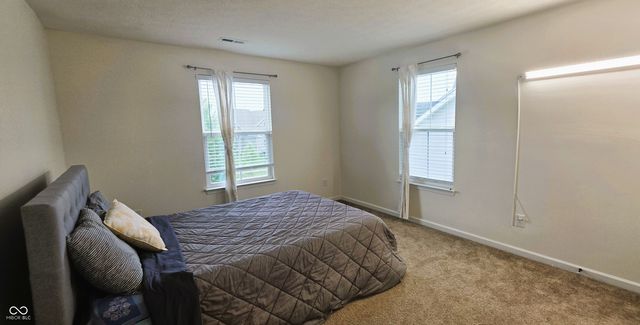 4525 Golden Eagle Court, Zionsville, IN 46077