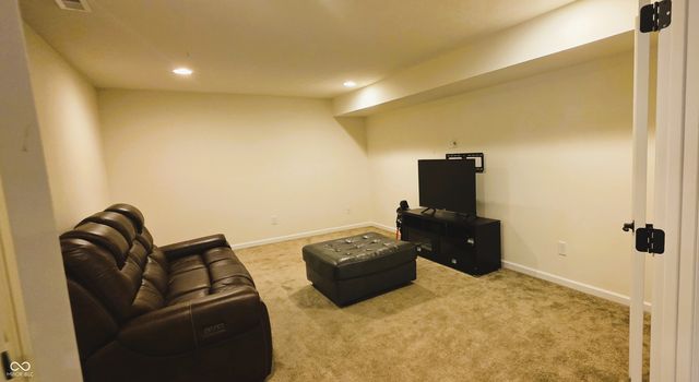 4525 Golden Eagle Court, Zionsville, IN 46077