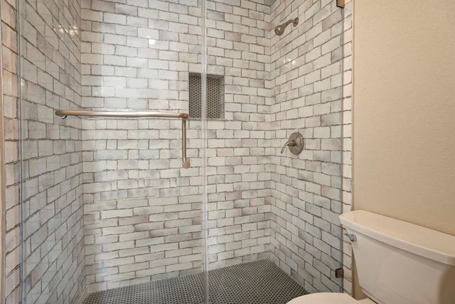 18800 Egret Bay Boulevard 306, Webster, TX 77058