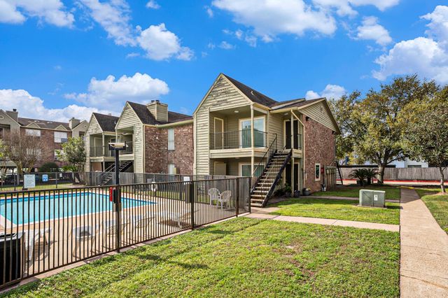18800 Egret Bay Boulevard 306, Webster, TX 77058