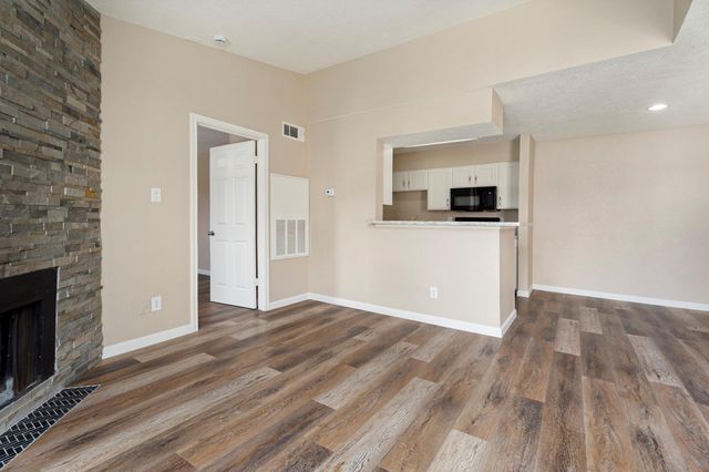 18800 Egret Bay Boulevard 306, Webster, TX 77058