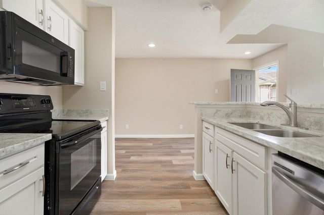 18800 Egret Bay Boulevard 306, Webster, TX 77058