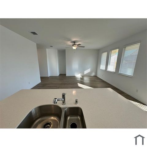 336 Wentworth Drive, Fate, TX 75189