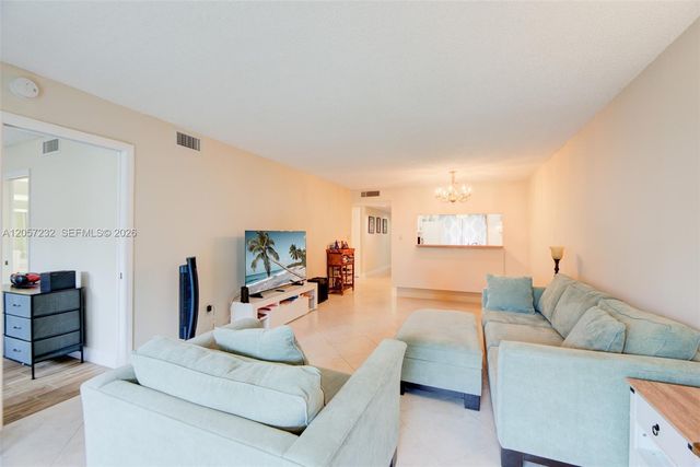 7120 S Devon Drive 110, Tamarac, FL 33321