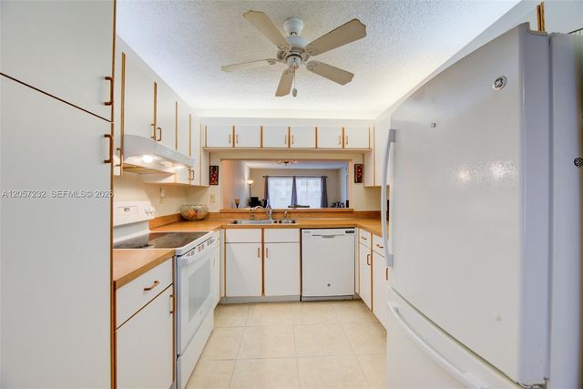 7120 S Devon Drive 110, Tamarac, FL 33321