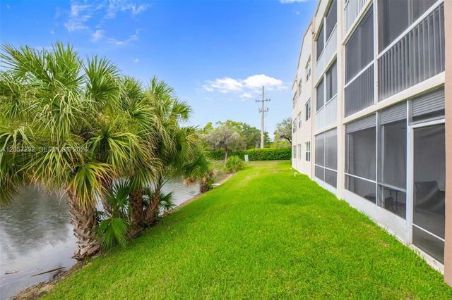 7120 S Devon Drive 110, Tamarac, FL 33321