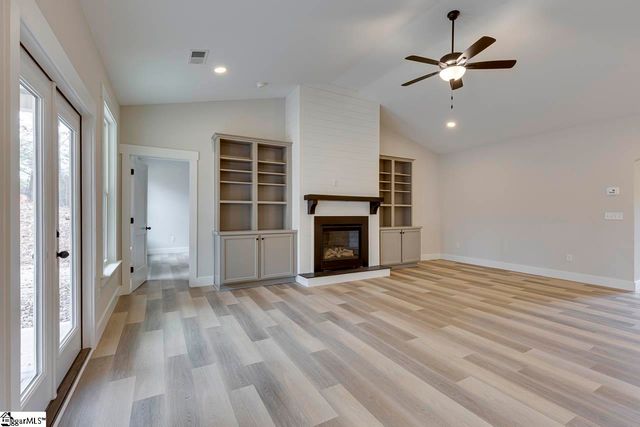 320 Jones Kelley Road, Travelers Rest, SC 29690