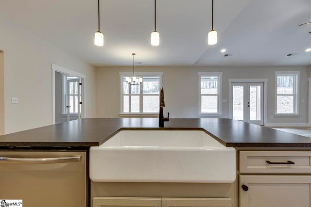 320 Jones Kelley Road, Travelers Rest, SC 29690