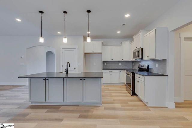 320 Jones Kelley Road, Travelers Rest, SC 29690